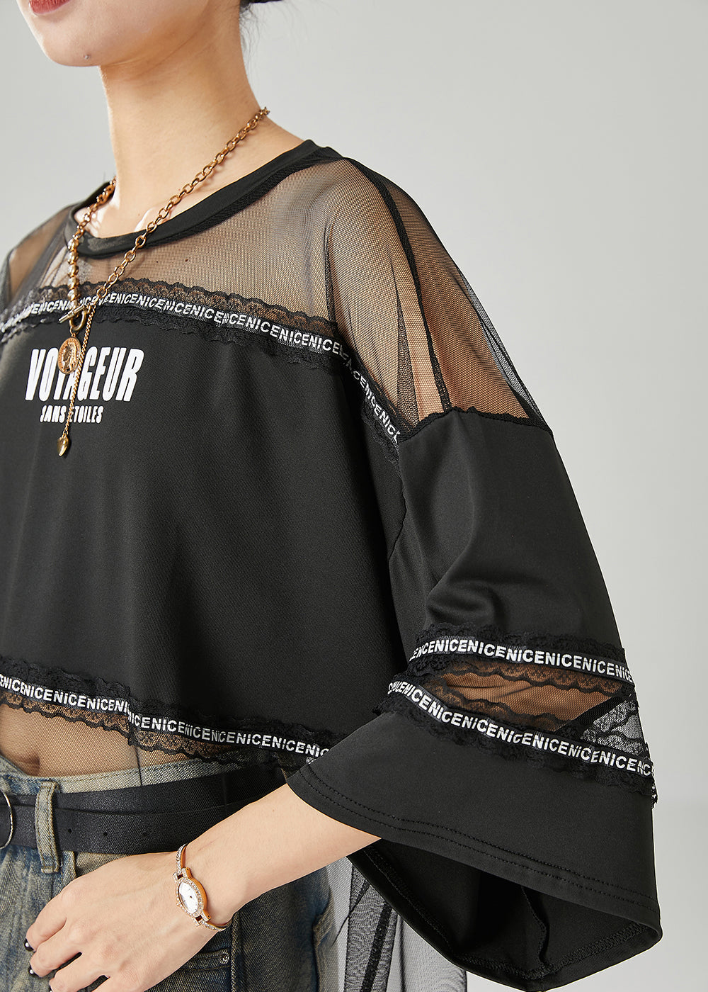 Polished Top with an Effortless Classic Look