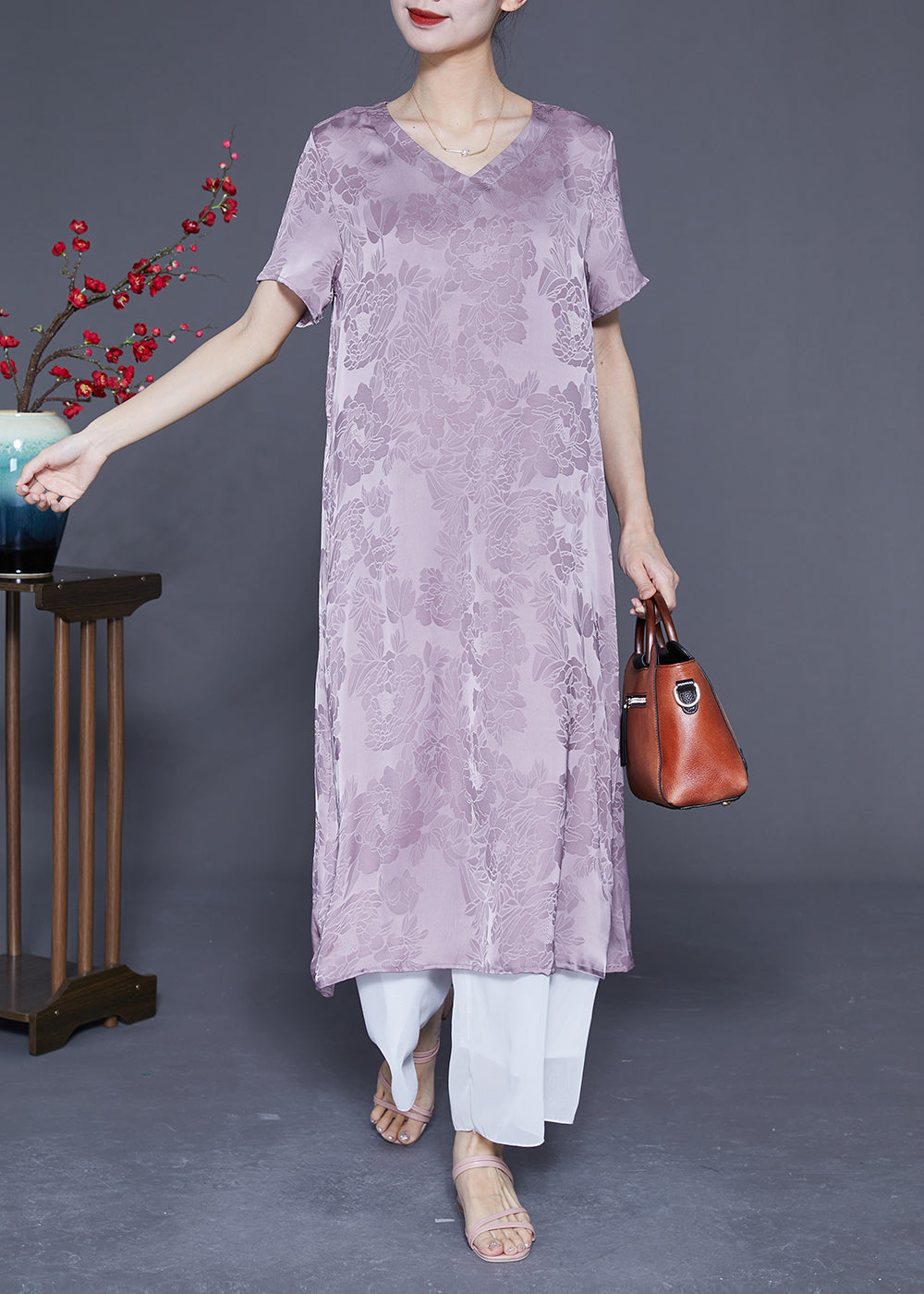 Well Tailored Dress with a Graceful Silhouette