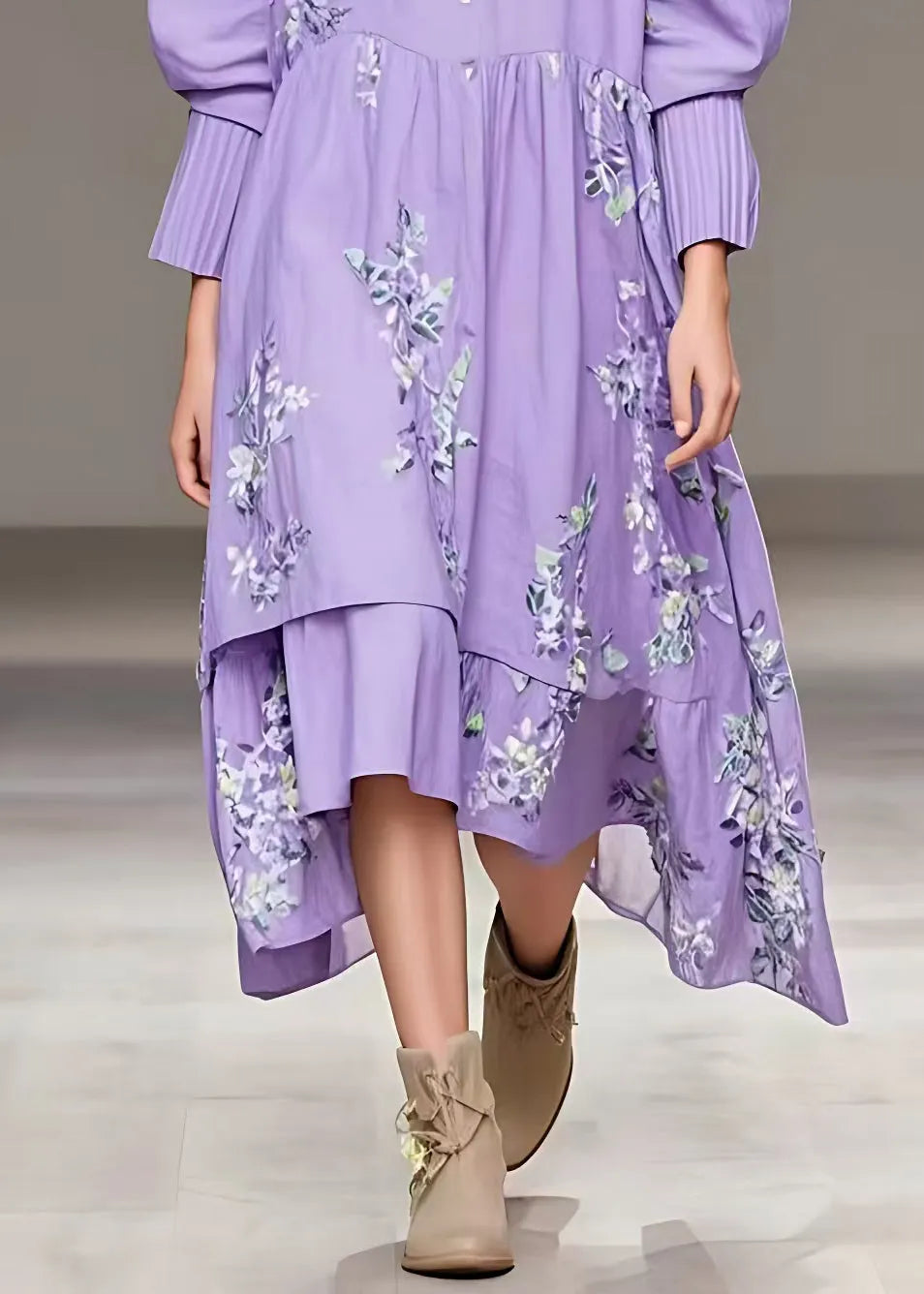 Beautifully Finished Dress in a Timeless Design