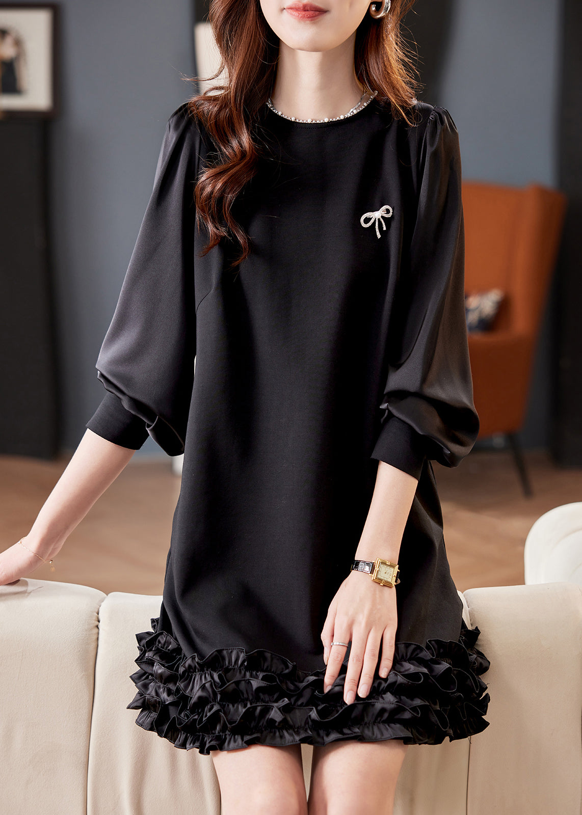 Effortlessly Elegant Dress with a Timeless Design