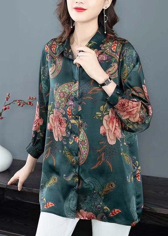 Beautifully Finished Blouse in a Timeless Design