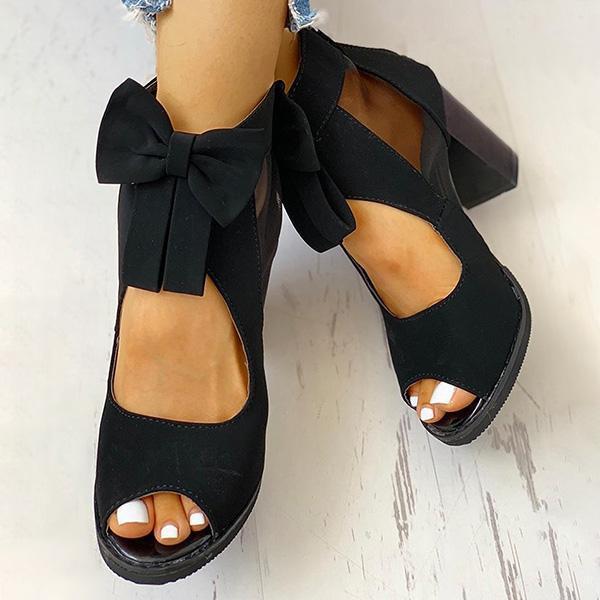 Graceful Orthopedic Sandals for Modern Look