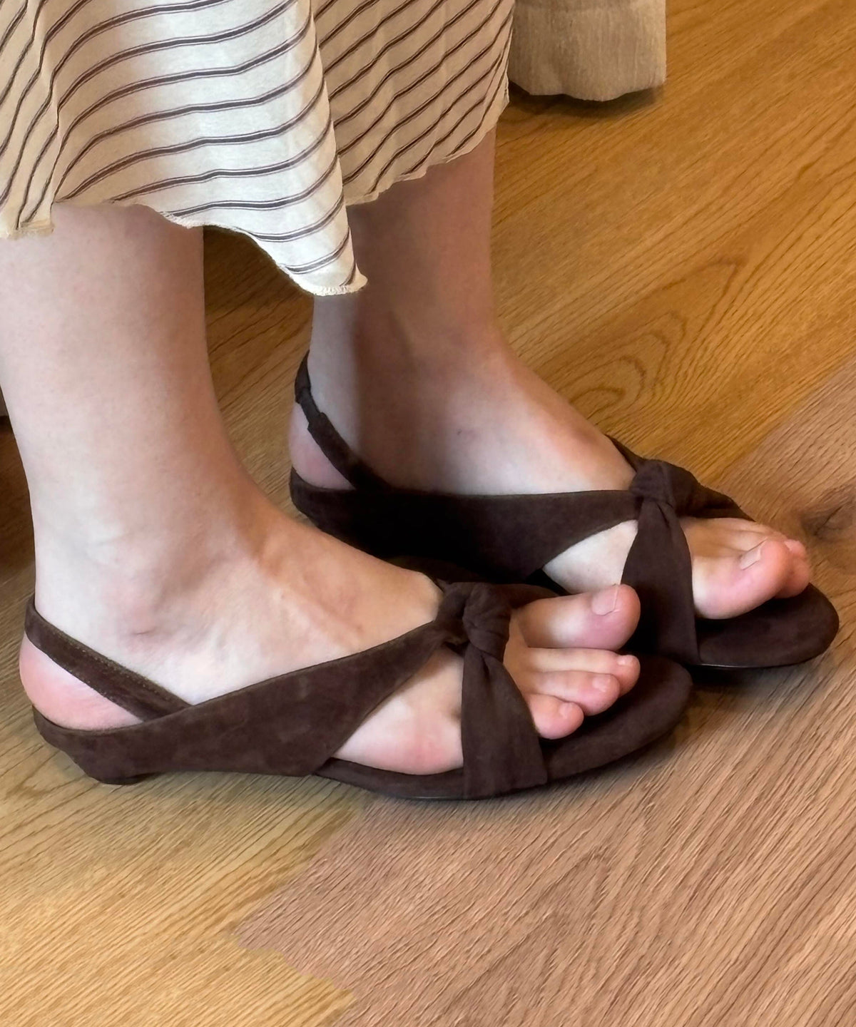 Graceful Orthopedic Sandals for Modern Look