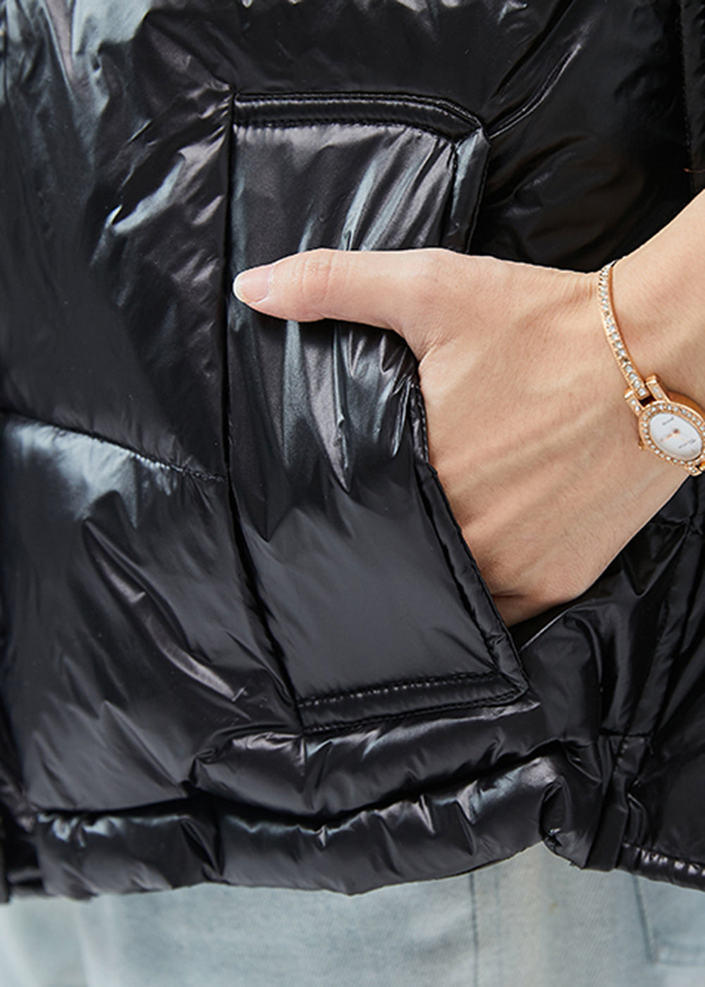 Sophisticated Garment with a Clean Classic Look