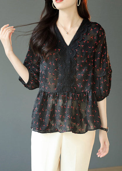 Classic Vintage Shirt with a Flattering Fit