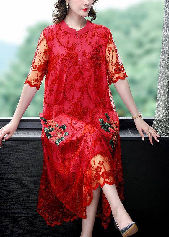 Beautifully Finished Dress in a Timeless Design