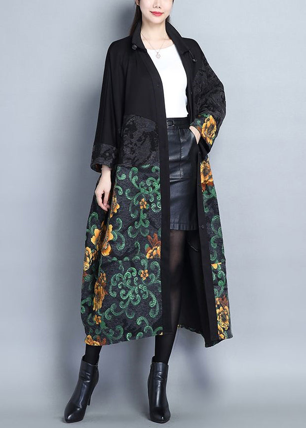 Effortlessly Elegant Coat with a Timeless Design