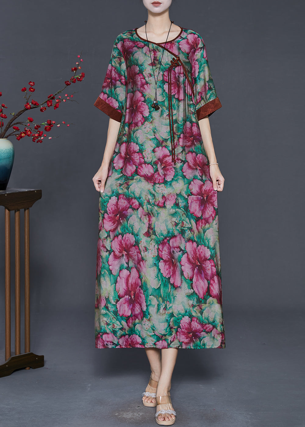 Classic Vintage & Enduringly Stylish Dress