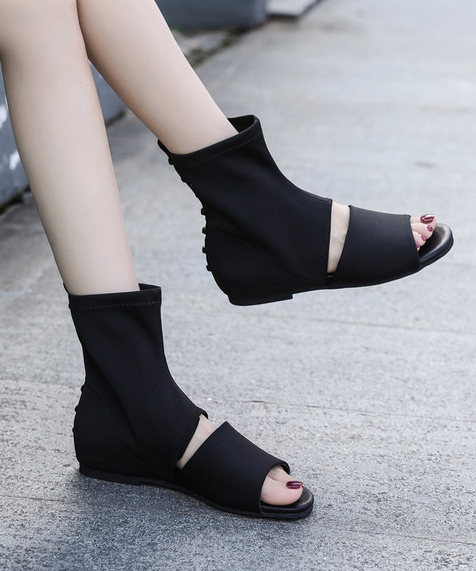 Graceful Orthopedic Boots for Modern Look