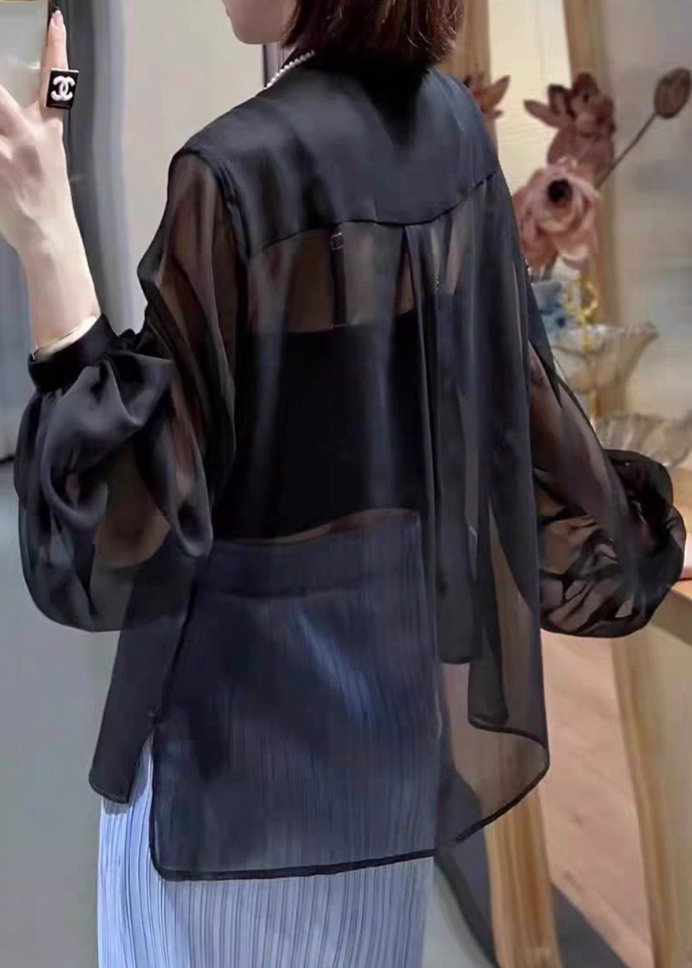 Classic Vintage & Enduringly Stylish Blouse