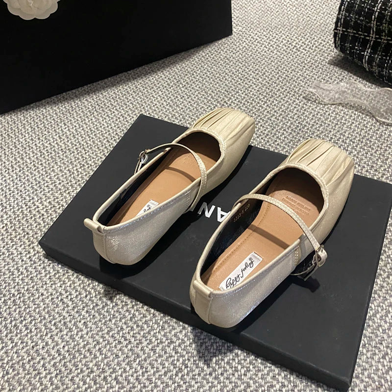 Comfortable Orthopedic Flats for Daily Wear