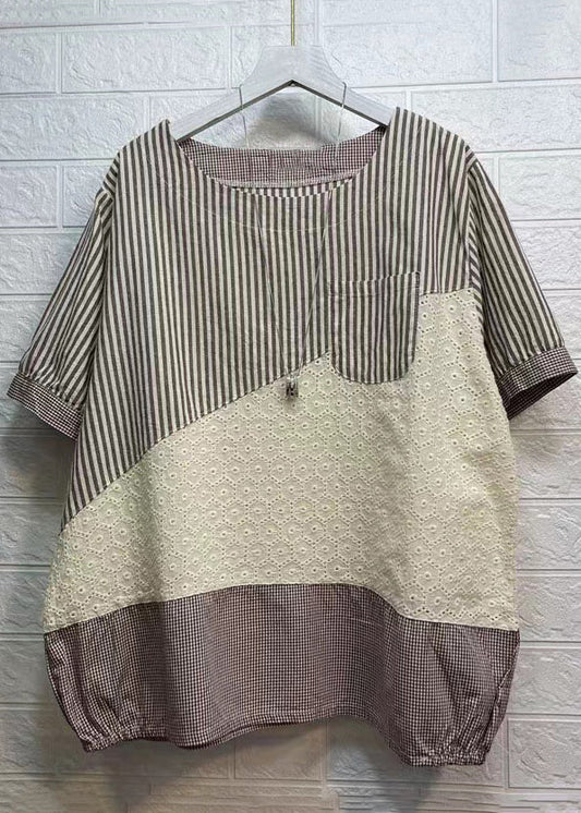Classic Vintage Shirt with a Flattering Fit