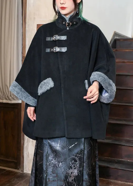 Well Tailored Coat with a Graceful Silhouette