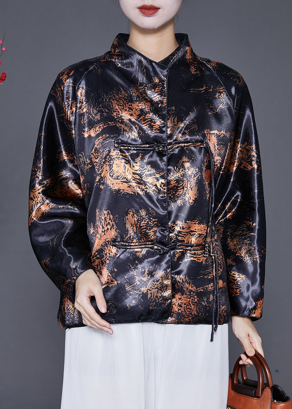 Effortlessly Elegant Coat with a Timeless Design