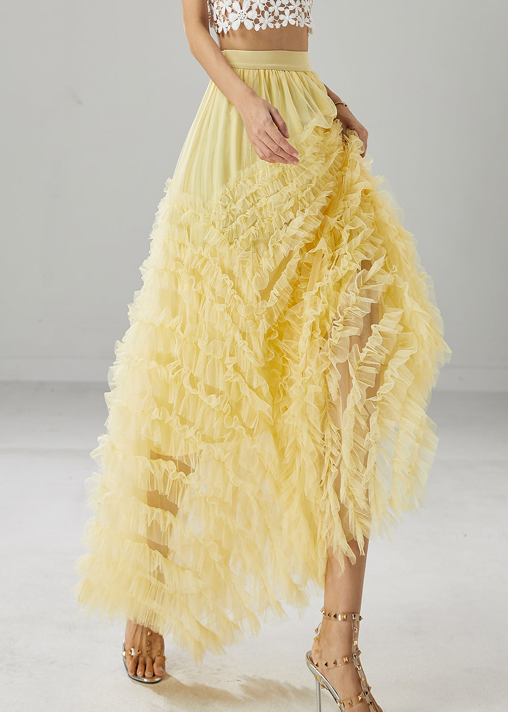Well Tailored Garment with a Graceful Silhouette