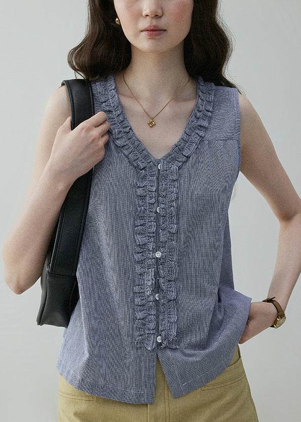 Sophisticated Blouse with a Clean Classic Look