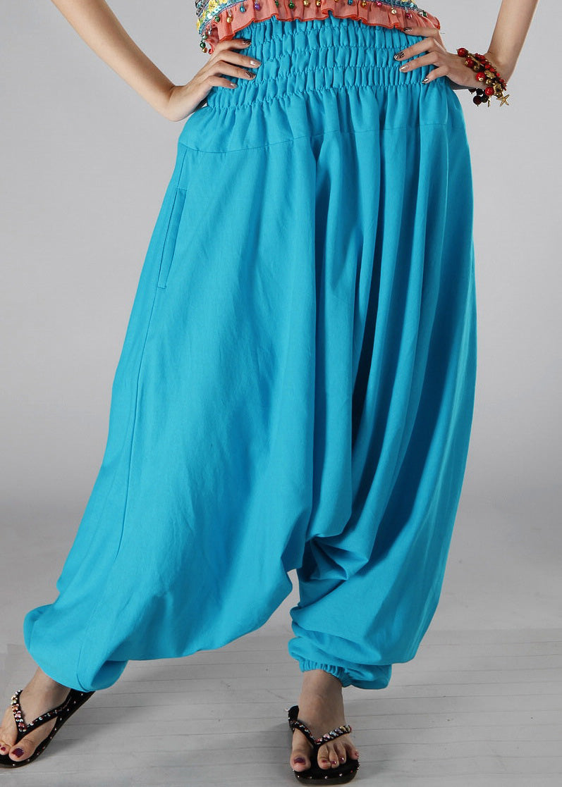 Effortlessly Elegant Pants with a Timeless Design