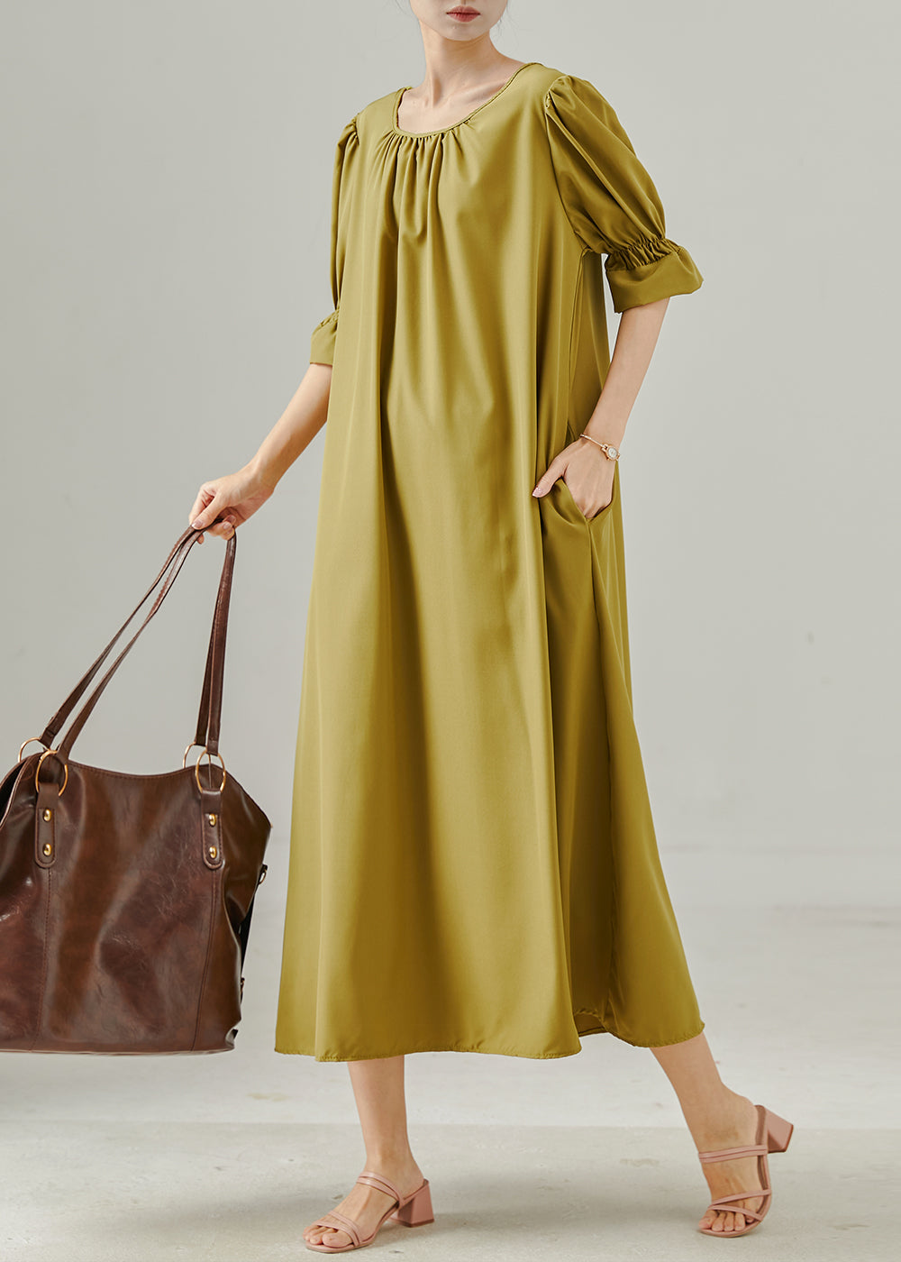 Gracefully Styled Dress for Any Occasion