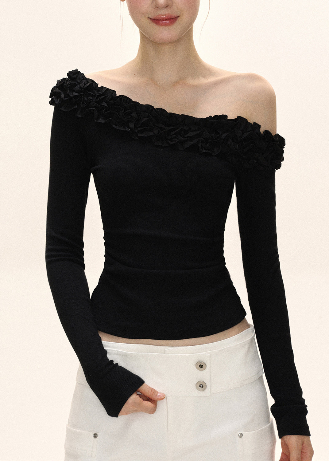 Effortlessly Elegant Top with a Timeless Design