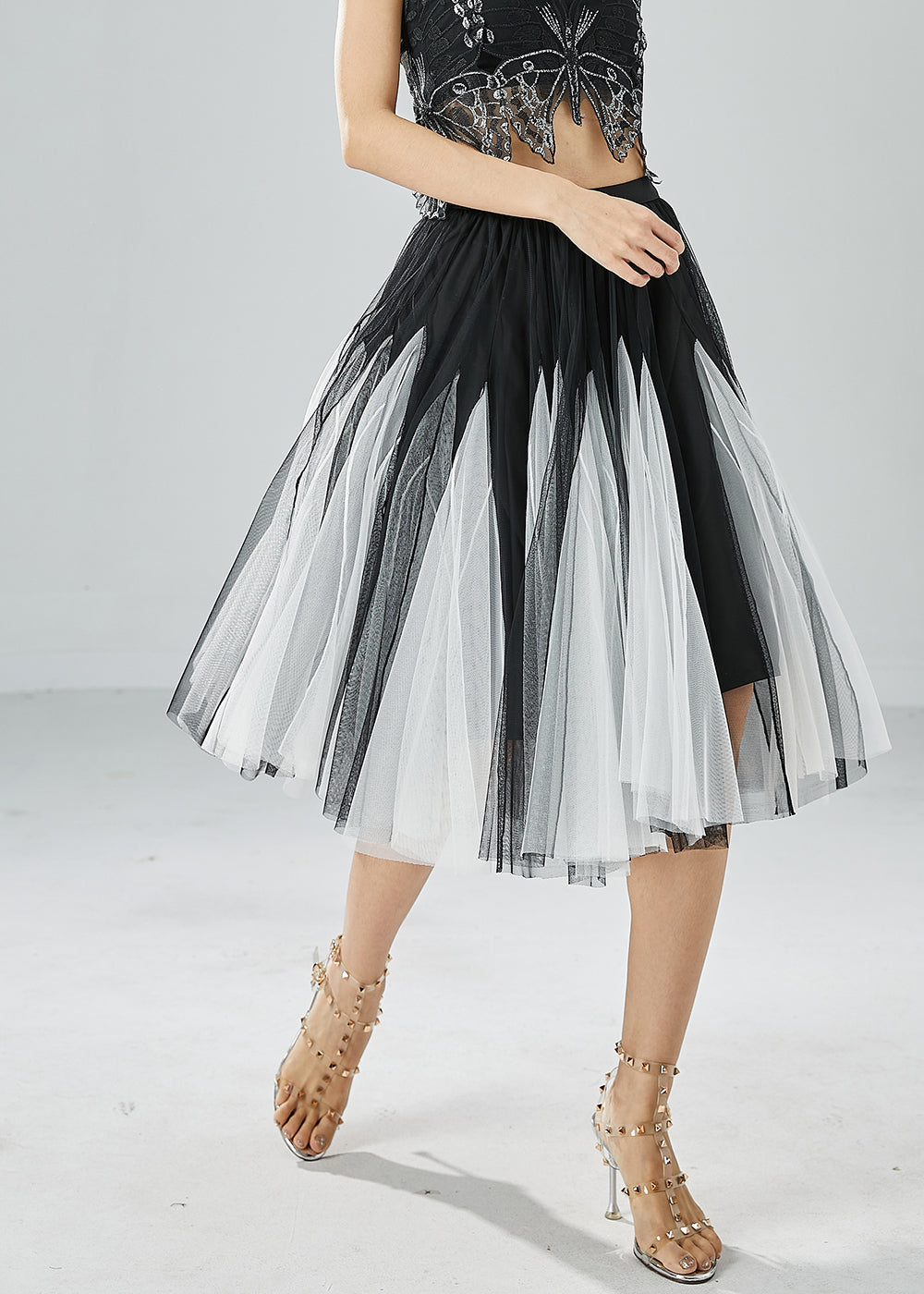 Beautifully Finished Garment in a Timeless Design