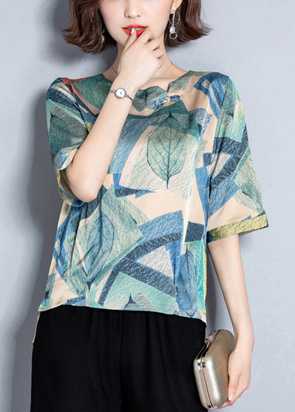 Polished Top with an Effortless Classic Look