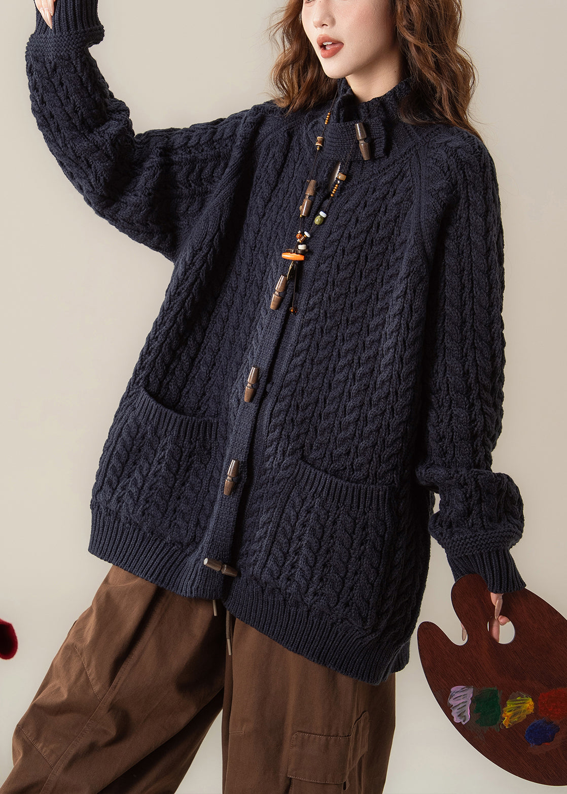 Well Tailored Coat with a Graceful Silhouette