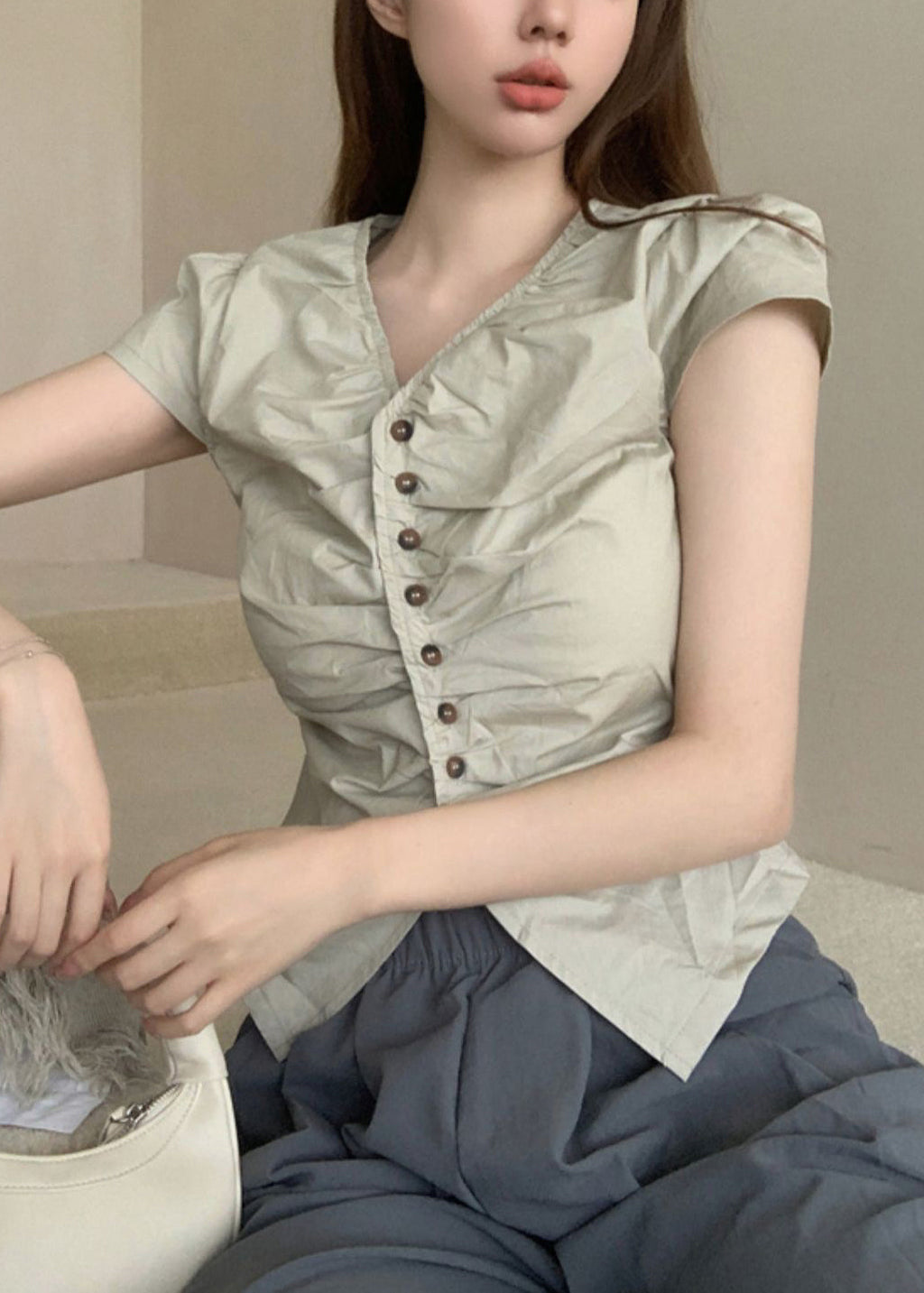 Well Tailored Shirt with a Graceful Silhouette