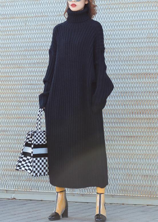 Well Tailored Sweater with a Graceful Silhouette