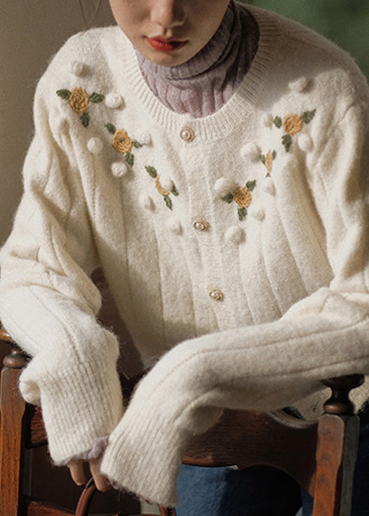 Effortlessly Elegant Coat with a Timeless Design