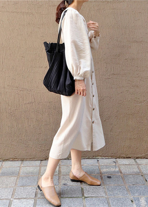 Effortlessly Elegant Dress with a Timeless Design