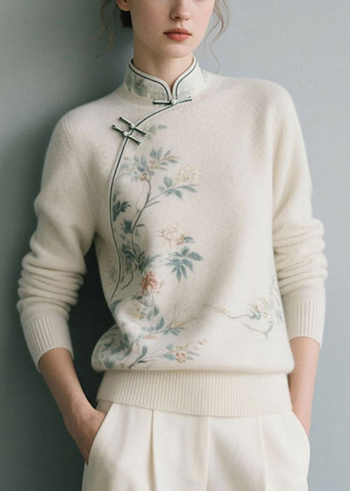 Gracefully Styled Sweater for Any Occasion