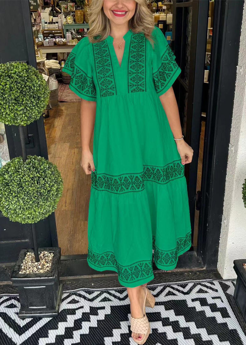 Classic Vintage Dress with a Flattering Fit