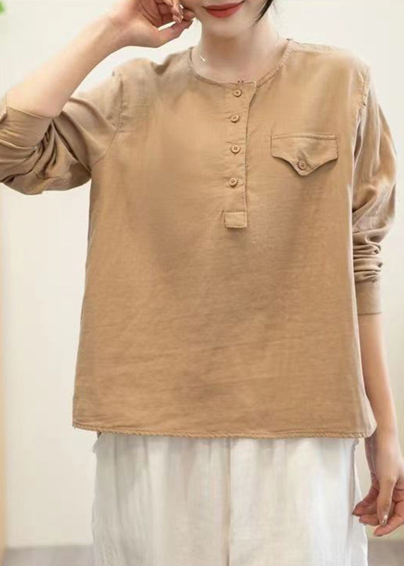 Effortlessly Elegant Top with a Timeless Design