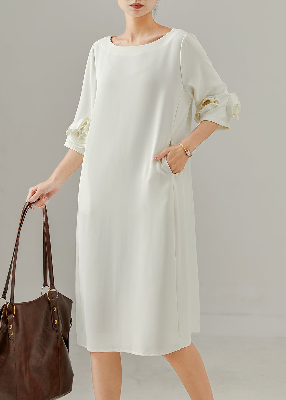 Beautifully Finished Dress in a Timeless Design