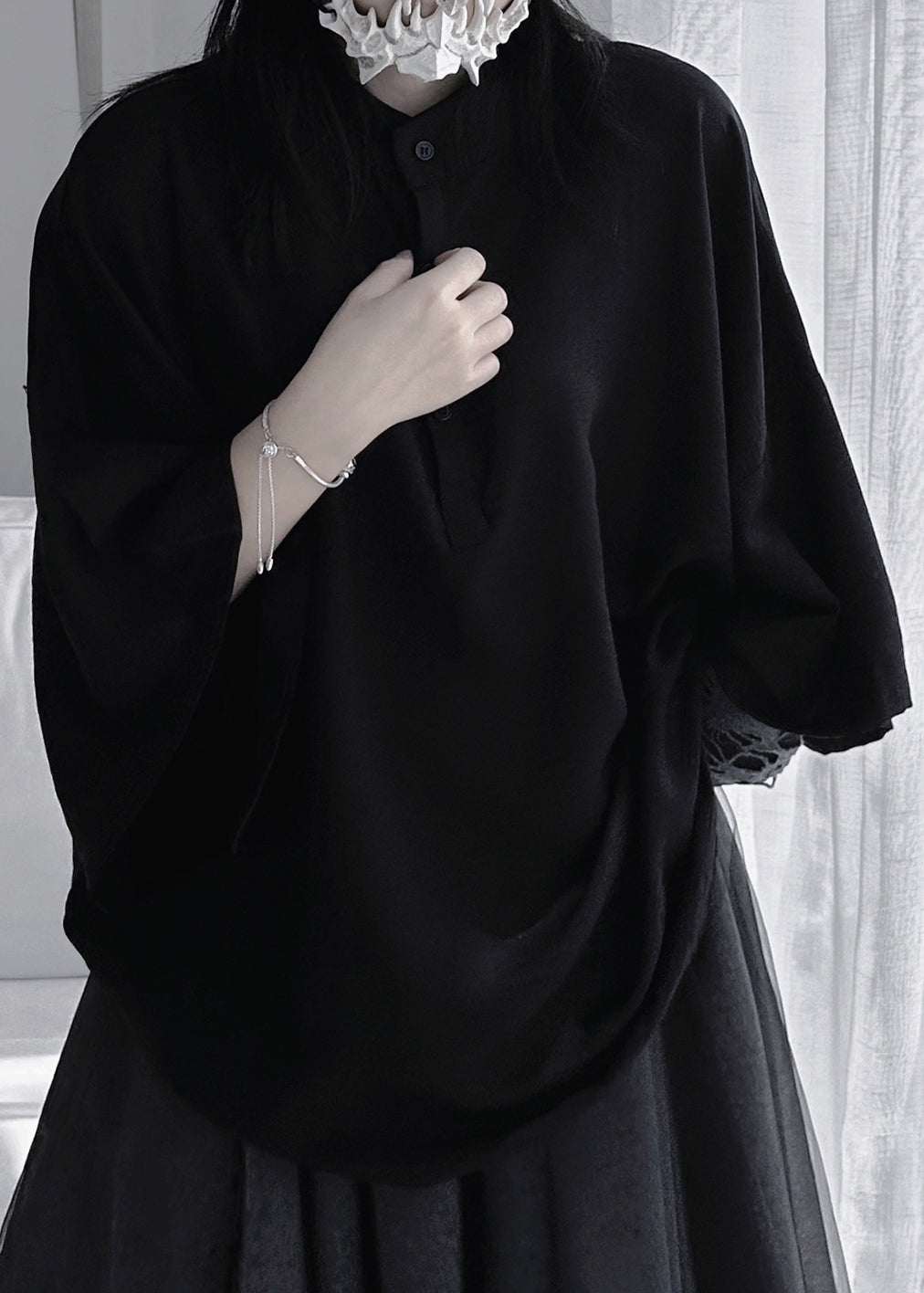 Well Tailored Shirt with a Graceful Silhouette