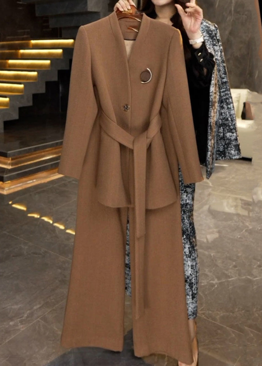 Well Tailored Pants with a Graceful Silhouette