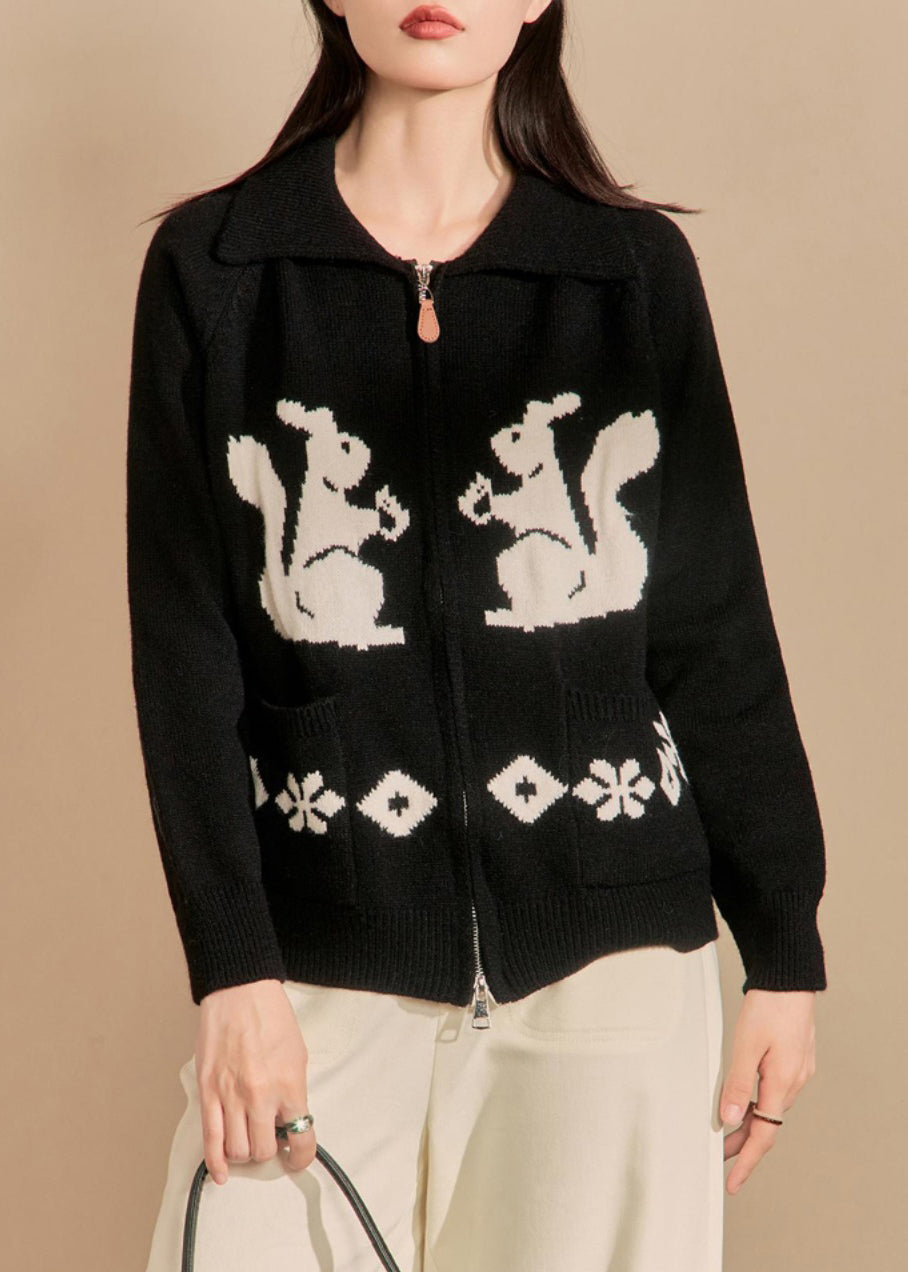 Well Tailored Coat with a Graceful Silhouette