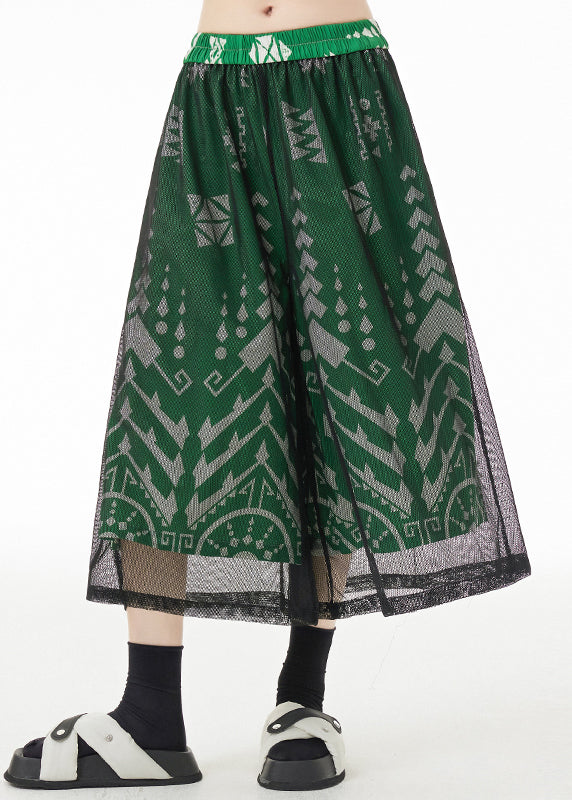 Well Tailored Pants with a Graceful Silhouette