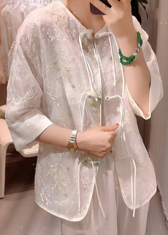 Beautifully Finished Blouse in a Timeless Design