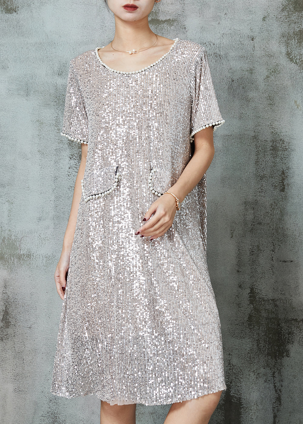 Beautifully Finished Dress in a Timeless Design