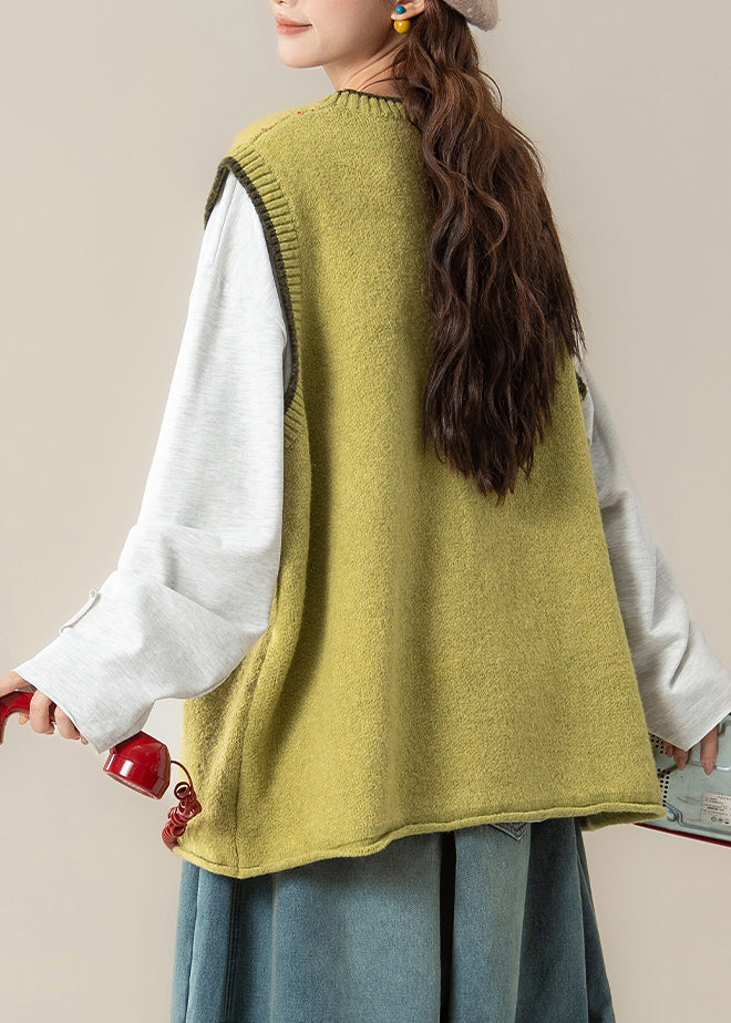 Elegantly Styled Coat for Everyday Wear