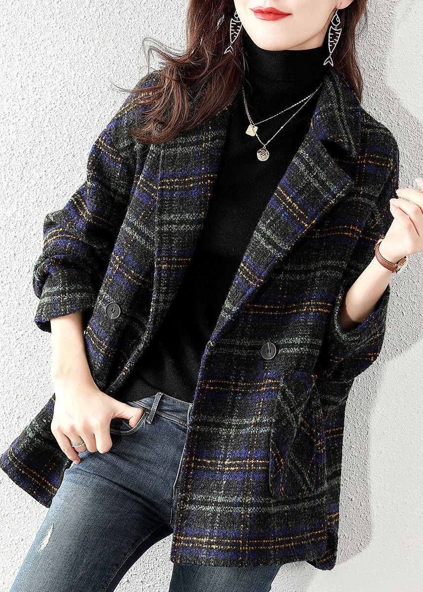 Sophisticated Coat with a Clean Classic Look
