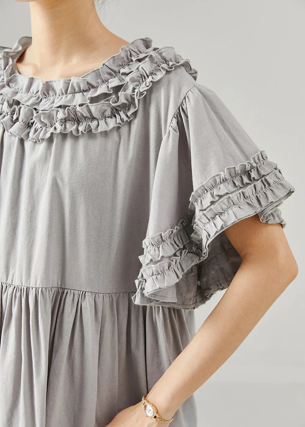 Beautifully Crafted Dress in a Classic Style