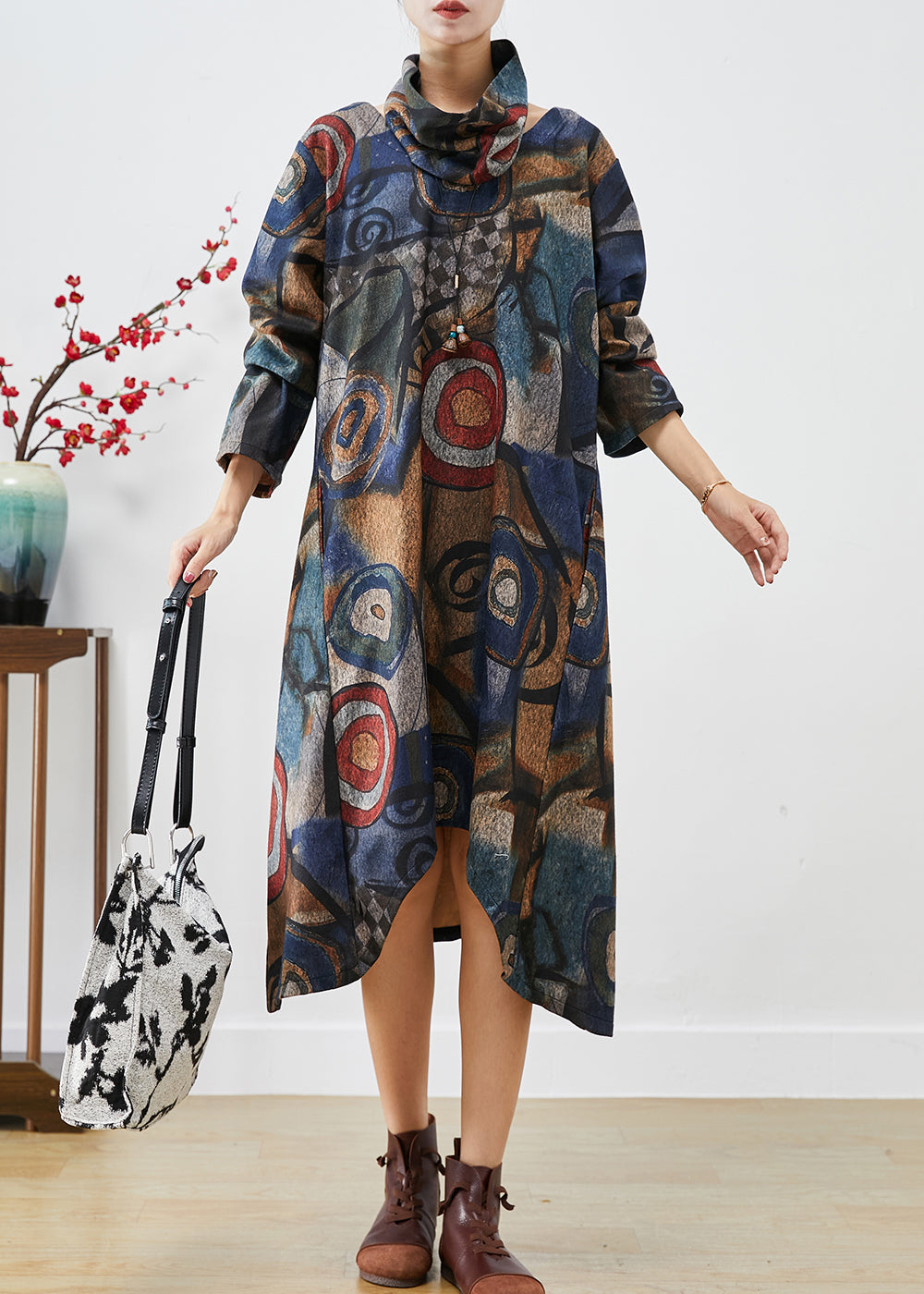 Sophisticated Dress with a Clean Classic Look