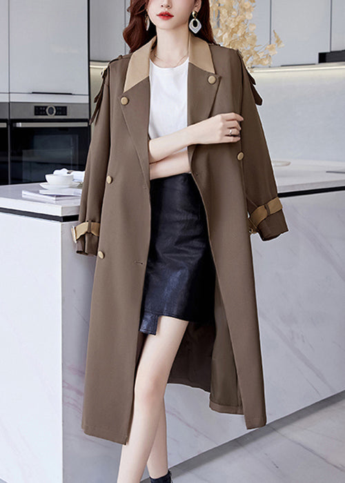 Well Tailored Coat with a Graceful Silhouette
