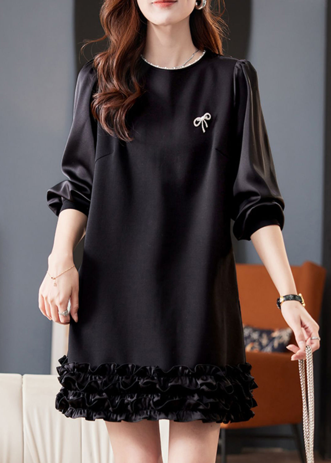 Effortlessly Elegant Dress with a Timeless Design