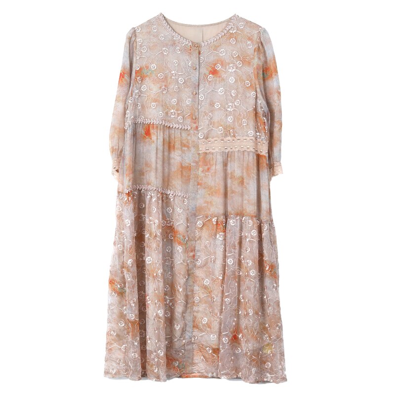 Well Tailored Dress with a Graceful Silhouette