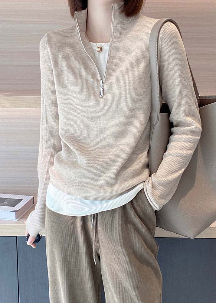 Well Tailored Top with a Graceful Silhouette