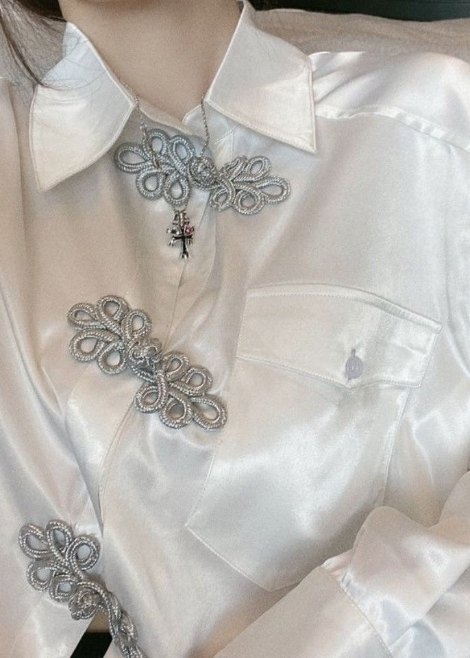 Classic Vintage & Enduringly Stylish Blouse