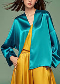 Well Tailored Top with a Graceful Silhouette